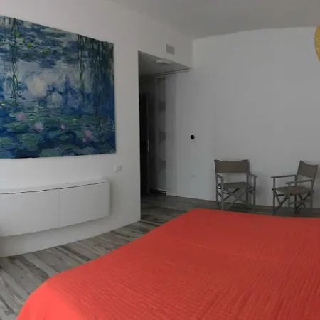 Bb Sharingloft Bed & Breakfast *